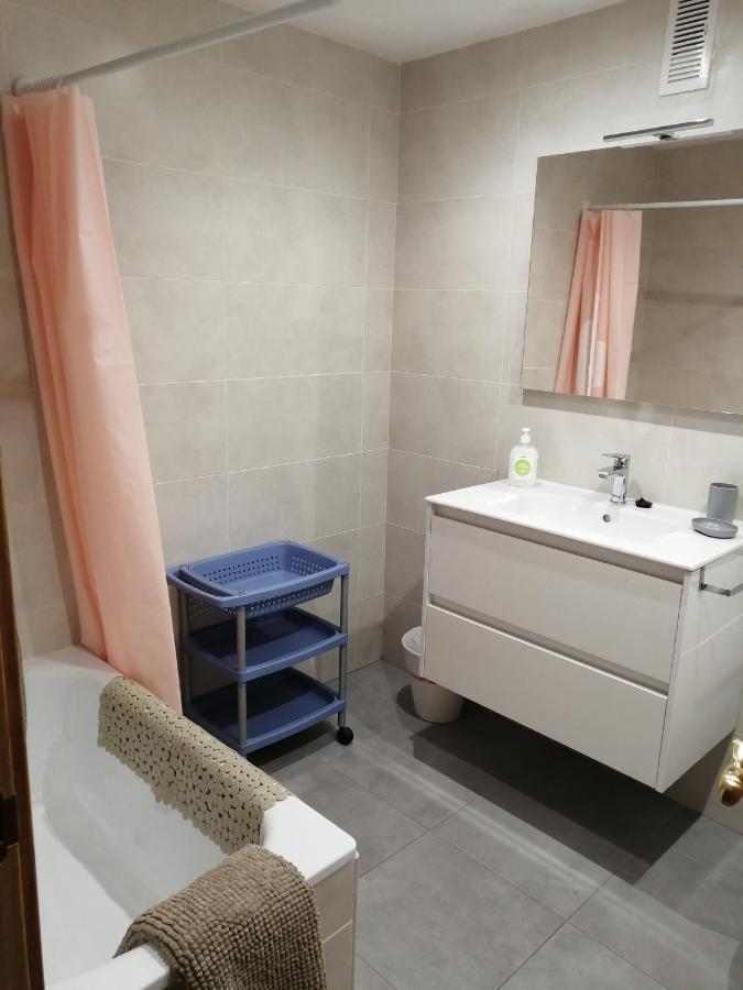 Apartamento Rio Agueera En Guriezo, Next To Castro Urdiales Y Bilbao Adino Esterno foto